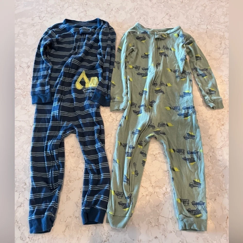 2T - simple joys by carters- Blue and Green Kids One Piece Pajamas